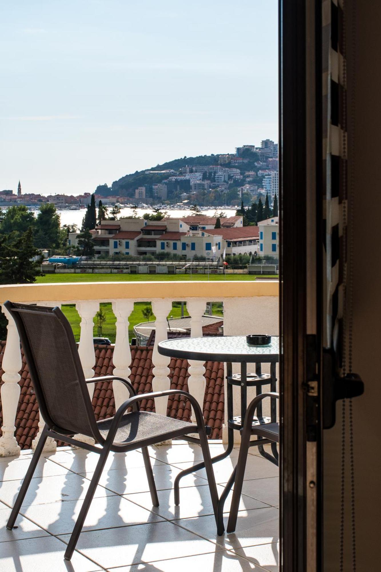 Villa Vojnic بودفا المظهر الخارجي الصورة