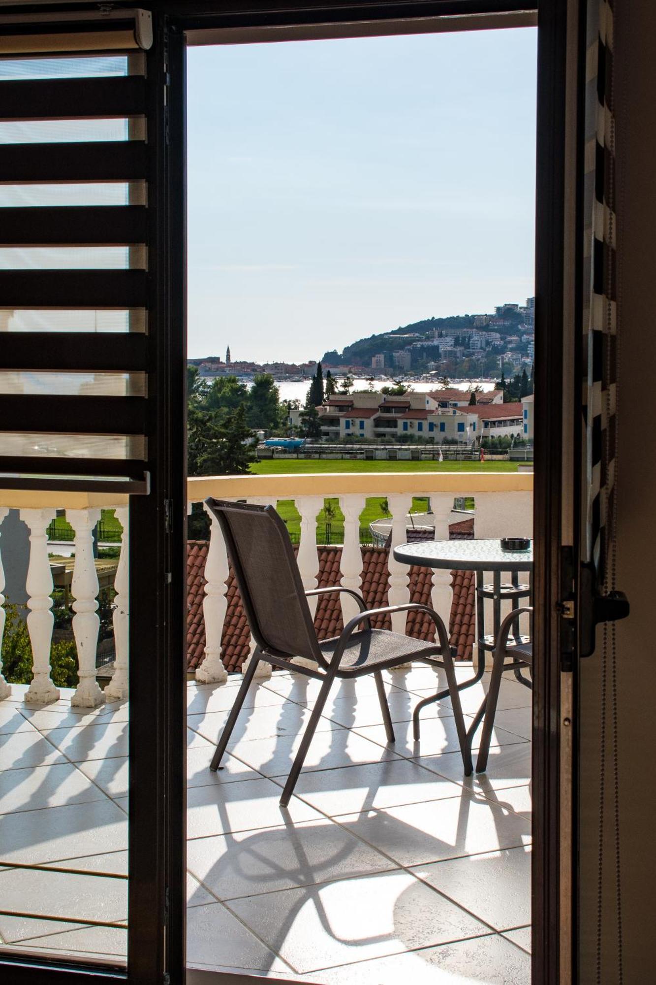 Villa Vojnic بودفا المظهر الخارجي الصورة